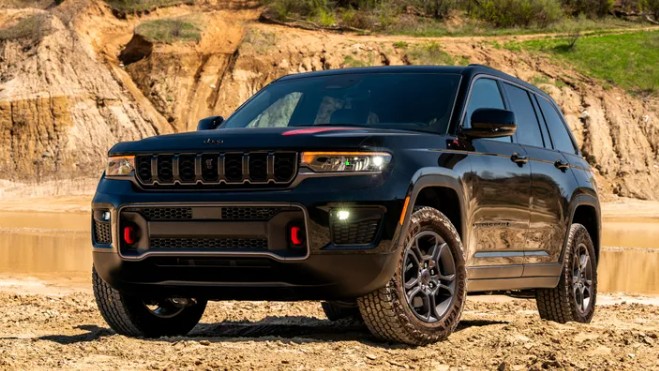 2027 Jeep Grand Cherokee Trackhawk Hybrid
