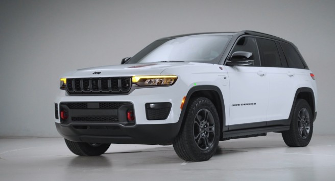 2027 Jeep Grand Cherokee Trackhawk