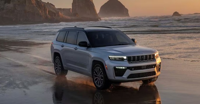 2028 Jeep Grand Cherokee Summit Reserve